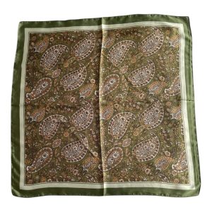 Foulard carré 70 satin soyeux cachemire vert anis toucher soie