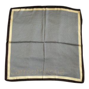 Foulard carré 70 petit motif bleu pastel satin soyeux bandana effet soie