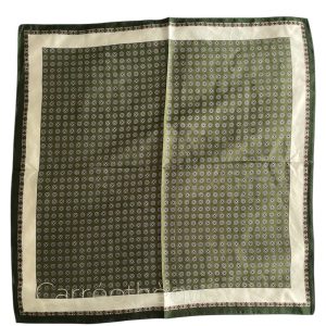 Foulard carré 70 satin soyeux petit motif cachemire vert kaki effet soie