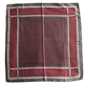 Foulard carré 70 petit motif carreaux gris bordeaux satin soyeux bandana effet soie