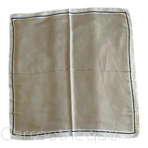 Foulard carré 70x70cm beige uni détail noir 27inch scarf satin effet soie