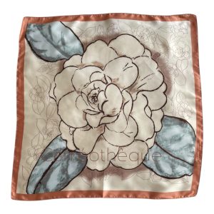 Foulard 70x70cm carré satin toucher soie fleurs pastel chic romantique