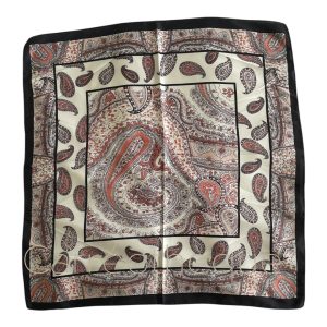 Foulard carré bandana satin motif cachemire noir rose effet soie