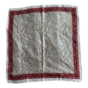 Foulard carré bandana satin motif cachemire beige kaki rouge