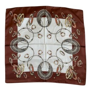 Foulard carré 70x70cm satin soyeux motif bijoux berbères tour marron