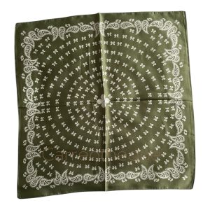 Foulard 70x70cm carré satin toucher soie tour du cou sac ou cheveux cachemire bandana kaki