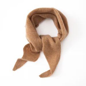 Écharpe triangle laine cachemire camel