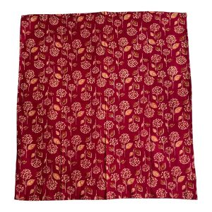 Carré bandana coton indien dessin fleurs et feuille corail fond rouge